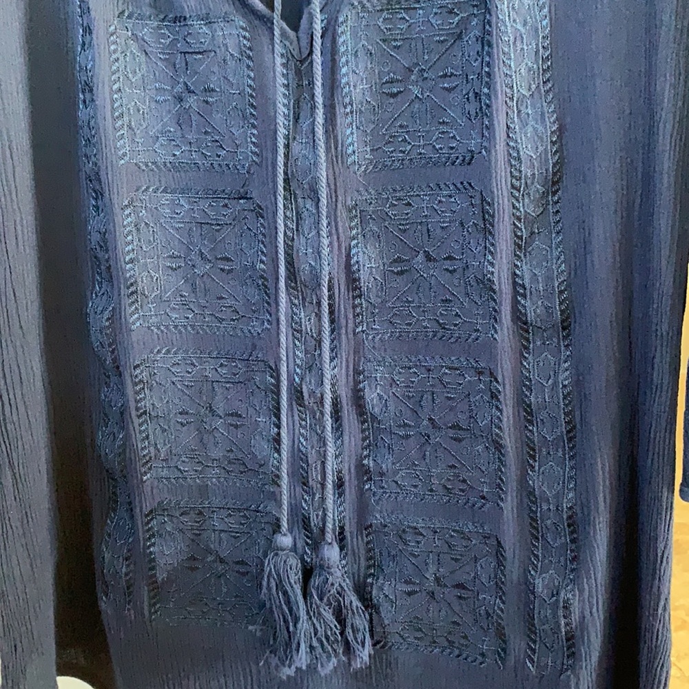 Solitaire Embroidered Navy Top - Picture 3 of 7
